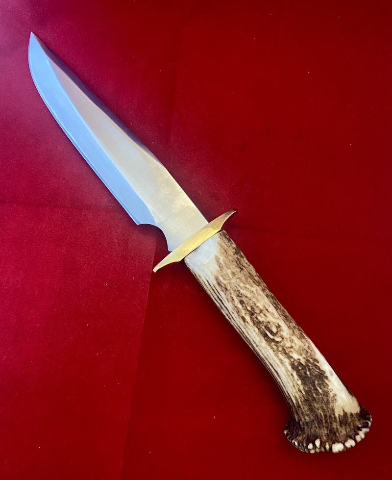 Impressive Bowie Knife with Mint 7.4' Steel Blade and Stag Antler Handle with Custom made Leather Sheath — image 4
