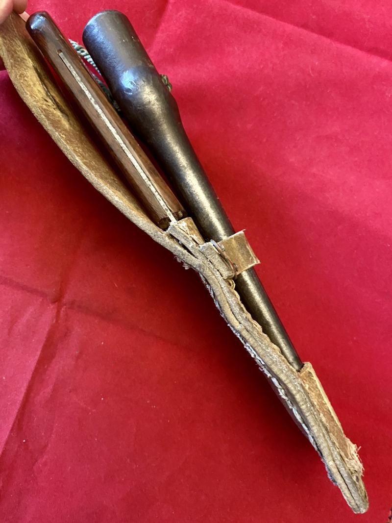 Unusual British Royal Navy 'Ropework Set' Consisting of a Deck Knife and Marlin Spike with a hard Buff Leather Sheath c1979 — image 9