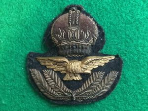 WWII Royal Air Force Officer's Cap Badge