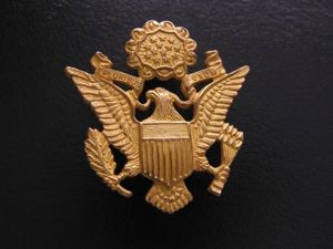 WWI U.S. Officers Cap Badge