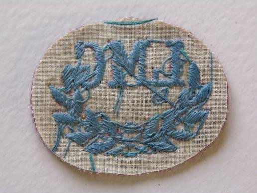 Parachute Regiment Light Machine Gun Insignia — image 2