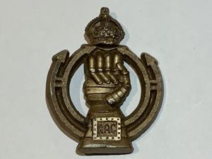 WWII Royal Armoured Corps Cap Badge