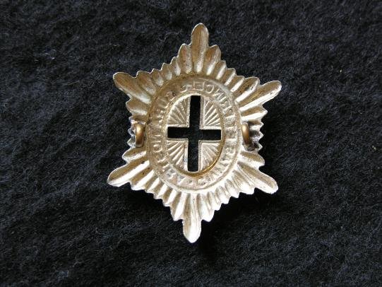 WW2 Canadian Governor Generals Foot Guards Cap Badge — image 2