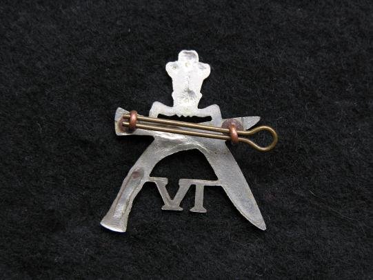 VI Prince of Wales Own Gurkha Rifles cap badge — image 2