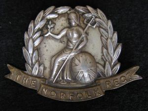 WWI Norfolk Regiment Cap Badge Sweet Heart