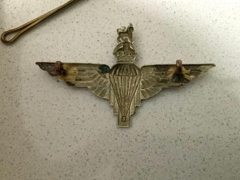 WWII Parachute Regiment Cap Badge — image 3