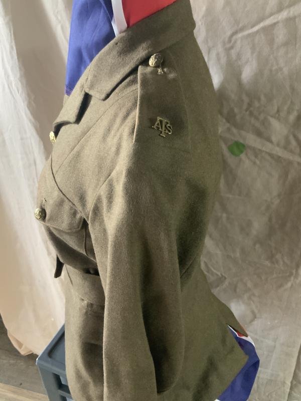 WWII Women's Auxiliary Territorial Service Group — image 5