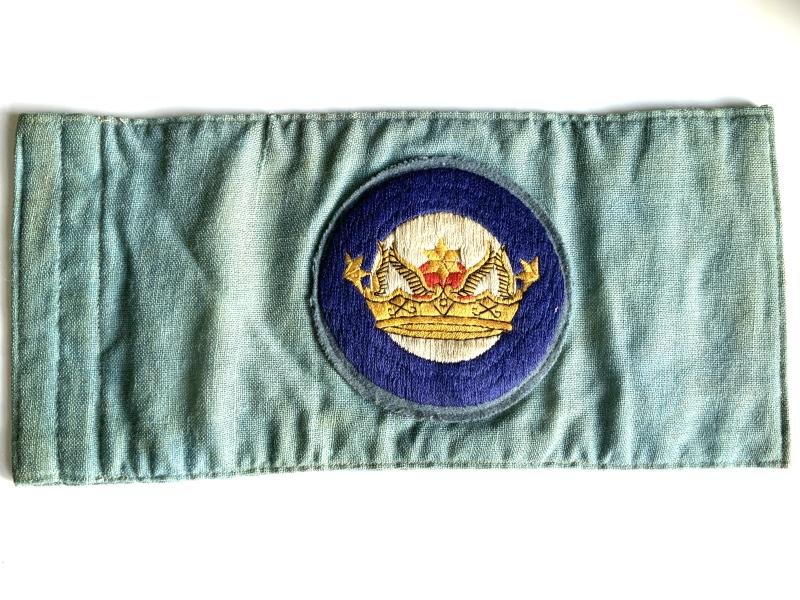 Rare Royal Air Force Car Pennant — image 2