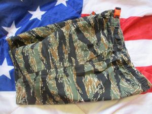 SUPERDRY US ARMY VIETNAM WAR jwd TIGER STRIPE CAMO Chino …