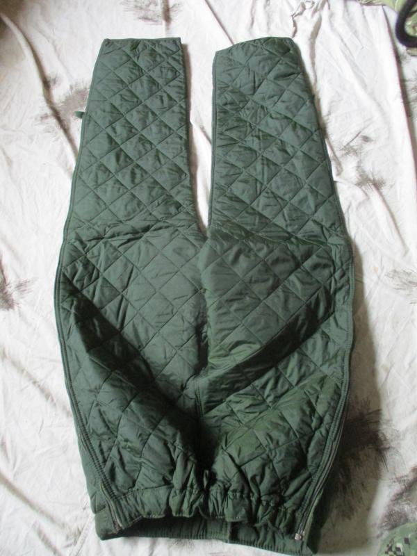 GENUINE BRITISH ARMY ISSUE old type falklands war QUILTED ARCTIC TROUSER LINERS — image 4