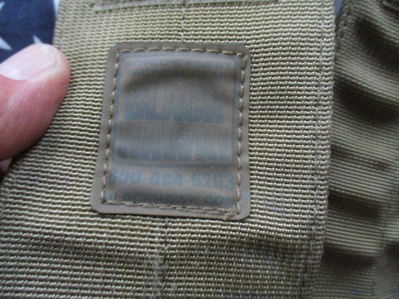 BLACKHAWK MOLLE STRIKE double holds x 4 5.56MM mag POUCH COYOTE TAN — image 2