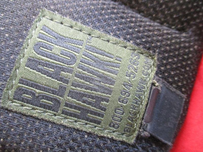BLACKHAWK MOLLE strike PADDED SHOOTER BELT PAD uksf / sas / uksfsg para og green — image 3