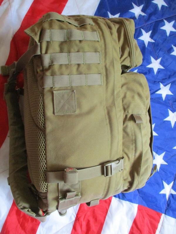 ORIGINAL Blackhawk TITAN bfm MOLLE 50L large PACK DAY day SACK coyote tan — image 5