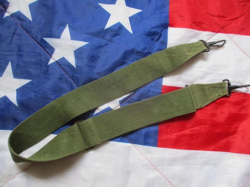 GENUINE US ARMY issue VIETNAM WAR M56 WEBBING CARRYING STRAP 2qt canteen / CAR15 SLING — image 3