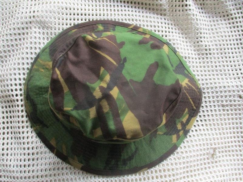 GENUINE 1980's 80s BRITISH ARMY SAS issue UK DPM jungle BUSH BOONIE HAT 58CM NEW — image 4