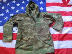 GENUINE US ARMY ISSUE ECWCS ECW USA woodland camo WATERPEROOF …
