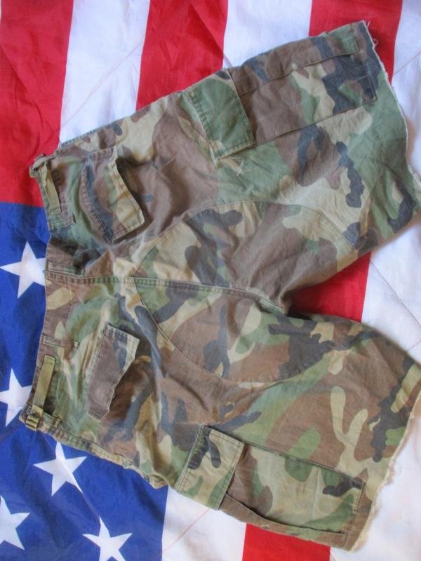 US Army usa us M81 woodland CAMO BDU combat TROUSERS cutt of surfer SHORTS large — image 2