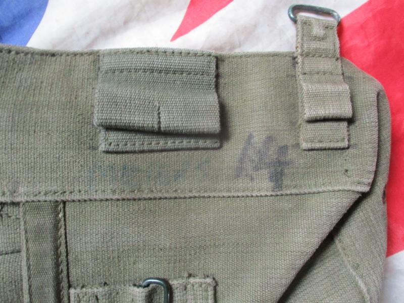 pair of BRITISH ARMY ISSUE 58 PATTERN WEBBING right & left ammo POUCH 's Falklands War — image 4