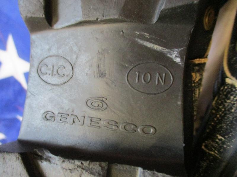 genuine US ARMY VIETNAM WAR issue GENESCO CIC JUNGLE COMBAT BOOTS us 10 n UK 9 n — image 3