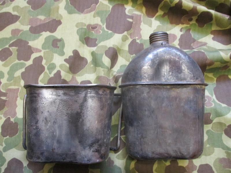 WW2 US ARMY - USMC SMCO 1943 WATER BOTTLE CANTEEN & ICO METAL MUG — image 4