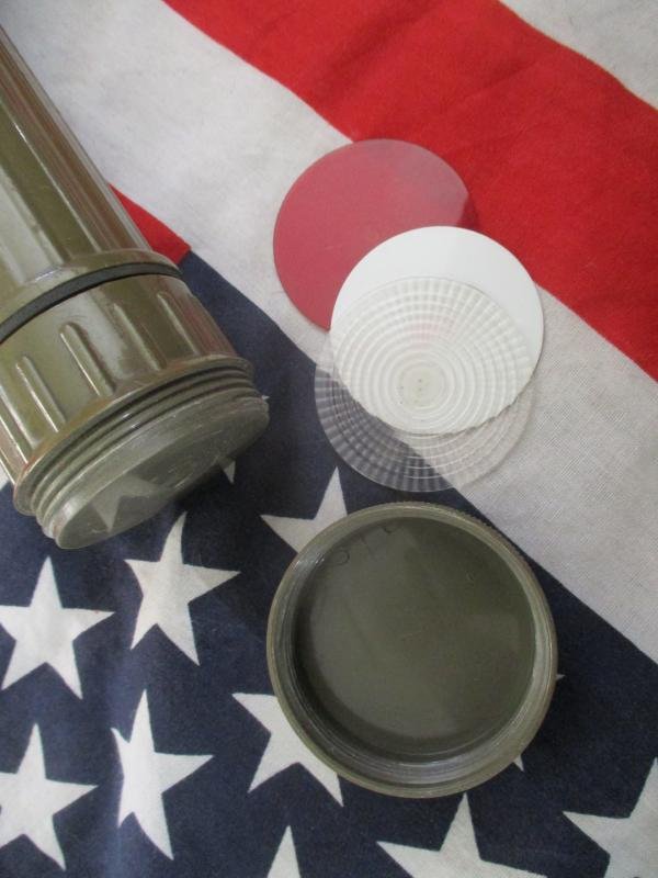 GENUINE US ARMY USMC issue Vietnam War TORCH FLASHLIGHT fulton USA MX-991/U — image 4