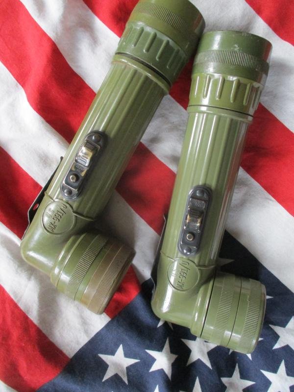 GENUINE US ARMY USMC issue Vietnam War TORCH FLASHLIGHT GT PRICE LA USA MX-991/U — image 3