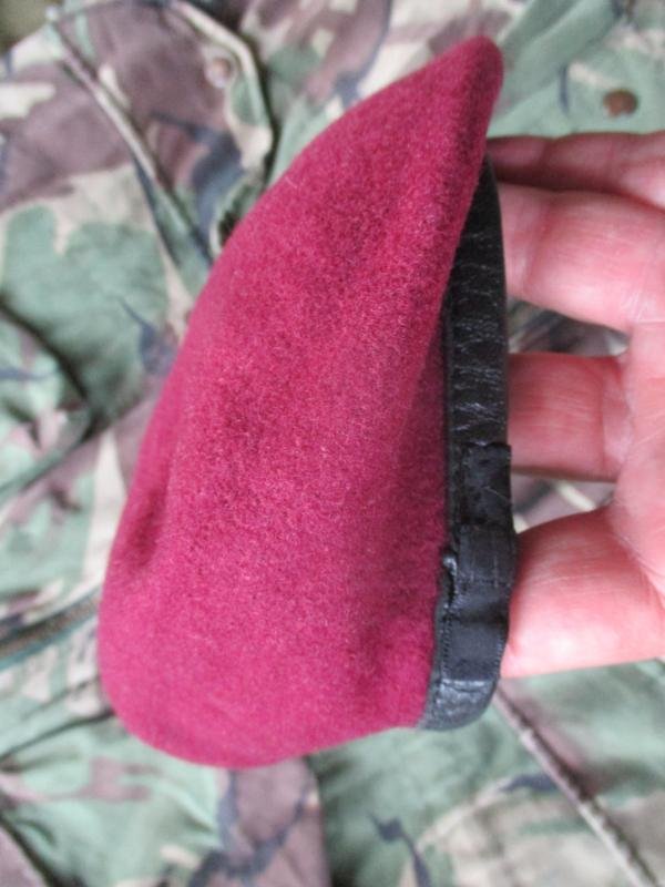 genuine PARACHUTE REGIMENT AIRBORNE MAROON BERET leather band SHAPED used 58cm M — image 5