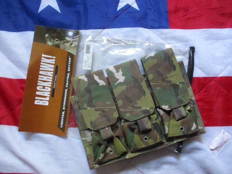 real BLACKHAWK MOLLE STRIKE triple 5.56mm holds 6 mag POUCH crye multicam NEW