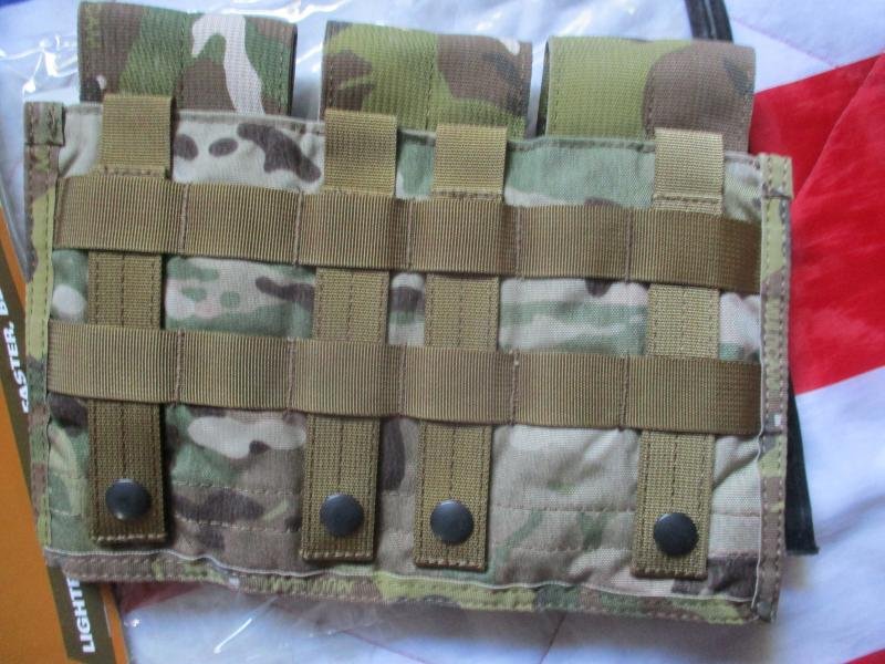real BLACKHAWK MOLLE STRIKE triple 5.56mm holds 6 mag POUCH crye multicam NEW — image 3