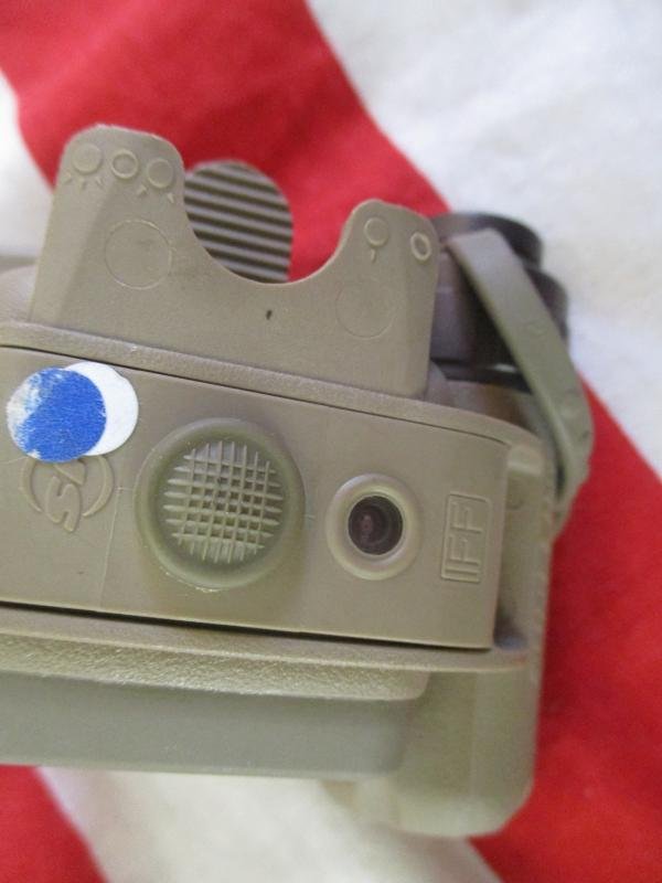 GENUINE SUREFIRE HELMET LIGHT blue & white light & irr — image 2