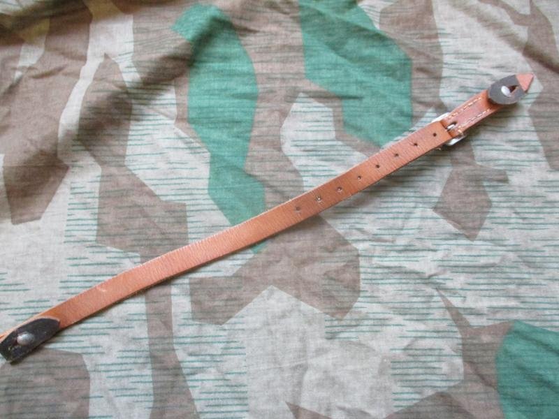 ORIGINAL WW2 GERMAN ARMY / LUFTWAFFE / WAFFEN SS / KRIEGSMARINE m40 m35 m42 BLACK LEATHER HELMET CHIN STRAP — image 3