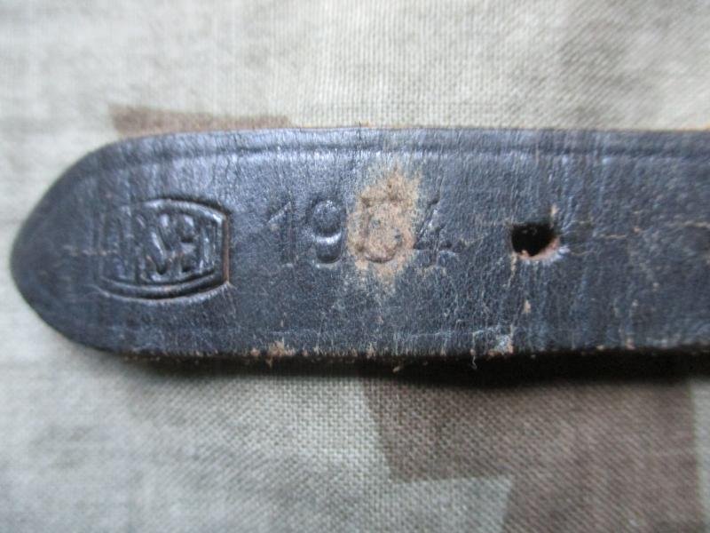 GERMAN ARMY Waffen SS WW2 ZELTBHAN ZELT PONCHO / mess tin STRAP 1954 post war but same ww2 ones — image 2