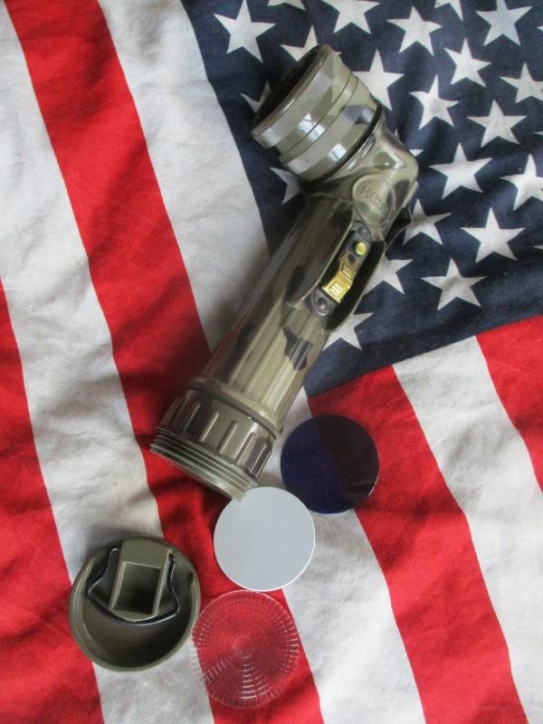 GENUINE US ARMY USMC issue RIGHT ANGLE TORCH FLASHLIGHT FULTON USA woodland camo