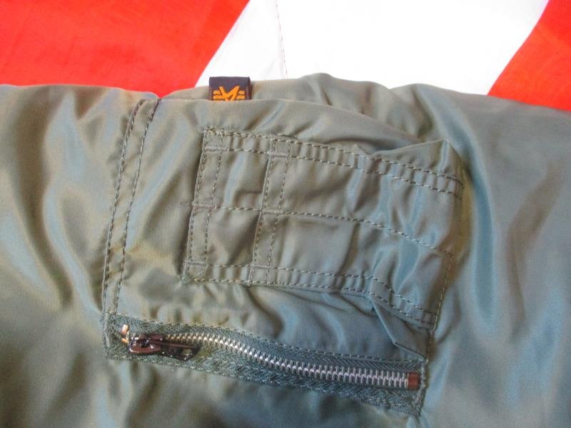 REAL ORIGINAL ALPHA INDUSTRIES USA MA1 bomber pilot JACKET COAT green LARGE — image 4
