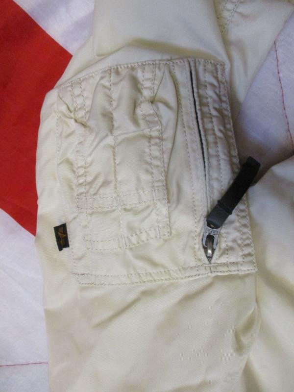 original ALPHA INDUSTRIES USA MA1 SUMMER Bomber pilot JACKET COAT white LARGE — image 4