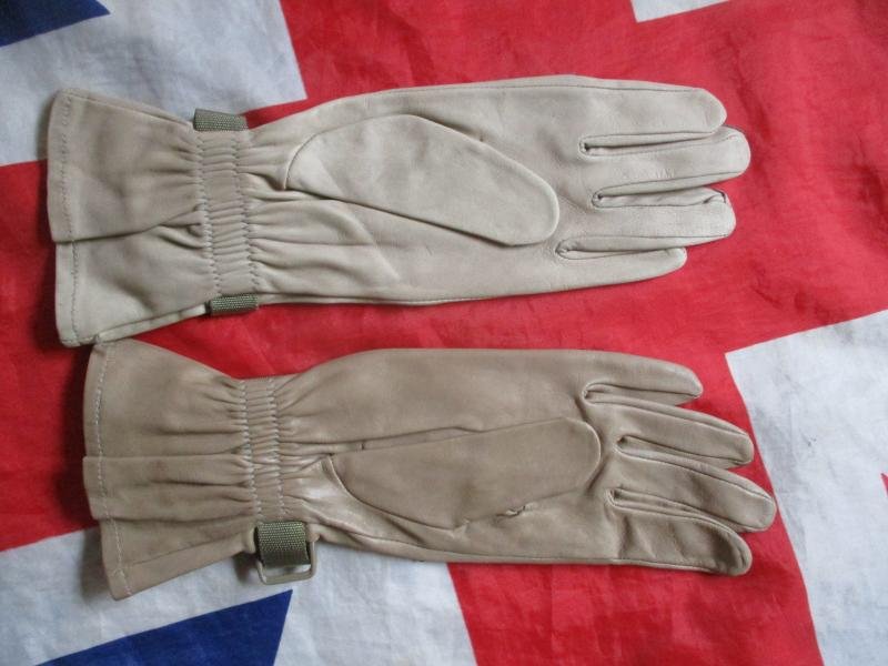 UK Afghanistan ISSUE desert tan LEATHER SHOOTING SNIPER COMBAT GLOVES size 8 s-m — image 2