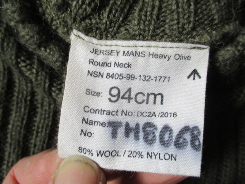 GENUINE BRITISH ARMY / COMMANDO issue WOOL JUMPER PULLOVER JERSEY 94CM medium — image 2