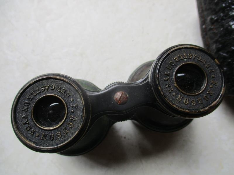 ROBSON of NEWCASTLE UPON TYNE WW1 Binoculars BIRTISH OFFICERS in Original Case Vintage Antique — image 4