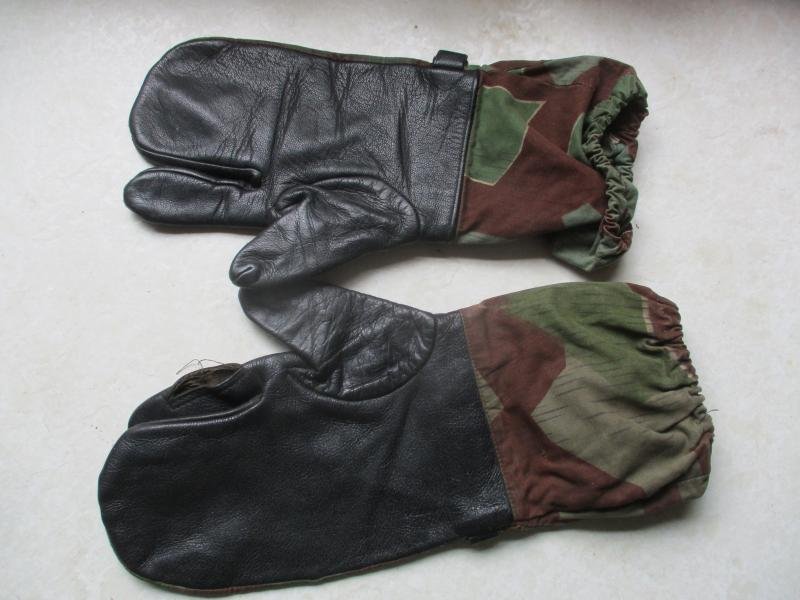 Very Rare 50s WEST GERMAN ARMY Bundeswehr 1956 Splinter Camouflage SNIPER MITTS size 3 — image 2