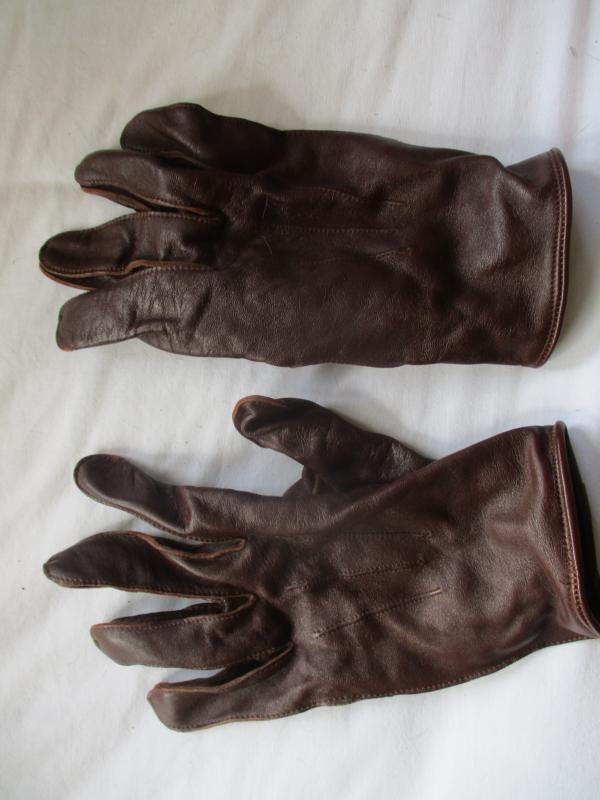 BRITISH ARMY OFFICERS ISSUE soft brown LEATHER no2 dress fad GLOVES 9.5 Medium — image 4