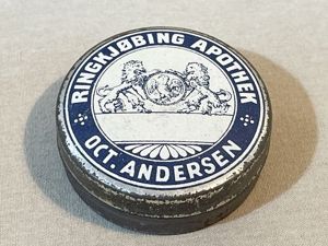 Original WWII Norwegian Pharmacy Small Tin, German Soldier Captured