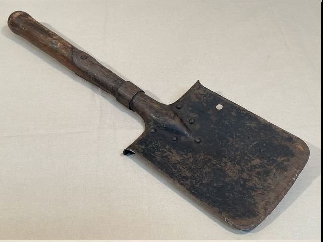 Original WWI Straight Entrenching Tool (Shovel) — image 5