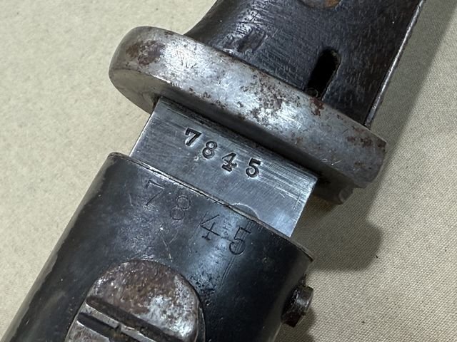 Original WWII German 98K Bayonet and Scabbard, MATCHING CARL EICKHORN — image 12