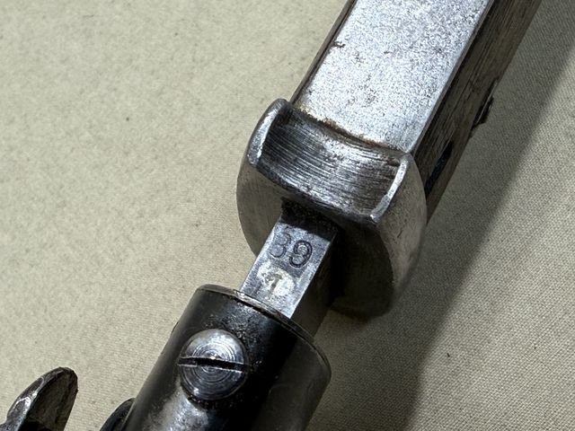 Original WWII German 98K Bayonet and Scabbard, MATCHING CARL EICKHORN — image 13