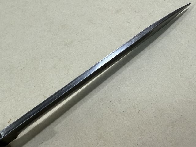 Original WWII German 98K Bayonet and Scabbard, MATCHING CARL EICKHORN — image 4