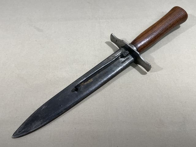 Original WWII French Fighting Knife and Scabbard — image 15