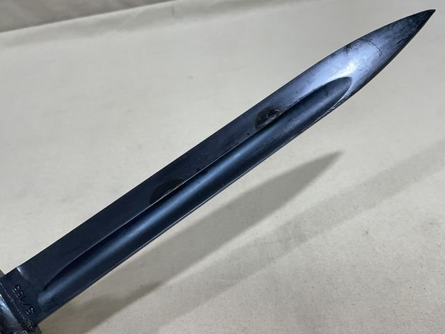 Original POST-WWII Norwegian Bayonet and Scabbard — image 5