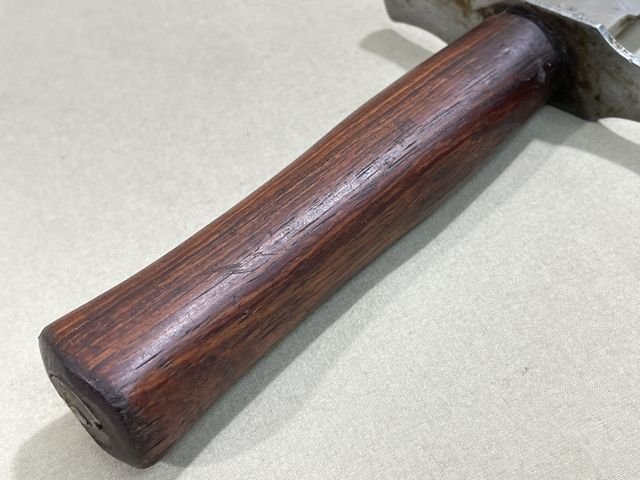 Original WWII French Fighting Knife and Scabbard, LE VENGEUR — image 10