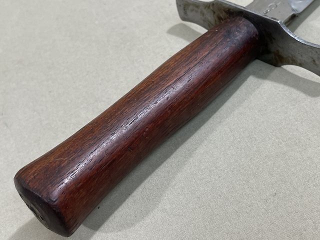 Original WWII French Fighting Knife and Scabbard, LE VENGEUR — image 11