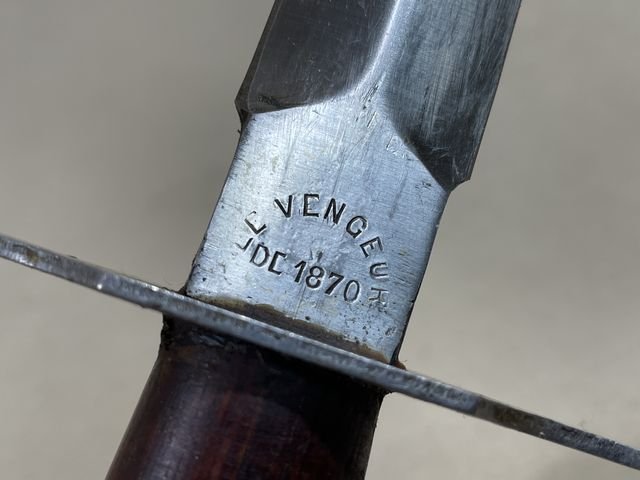 Original WWII French Fighting Knife and Scabbard, LE VENGEUR — image 6